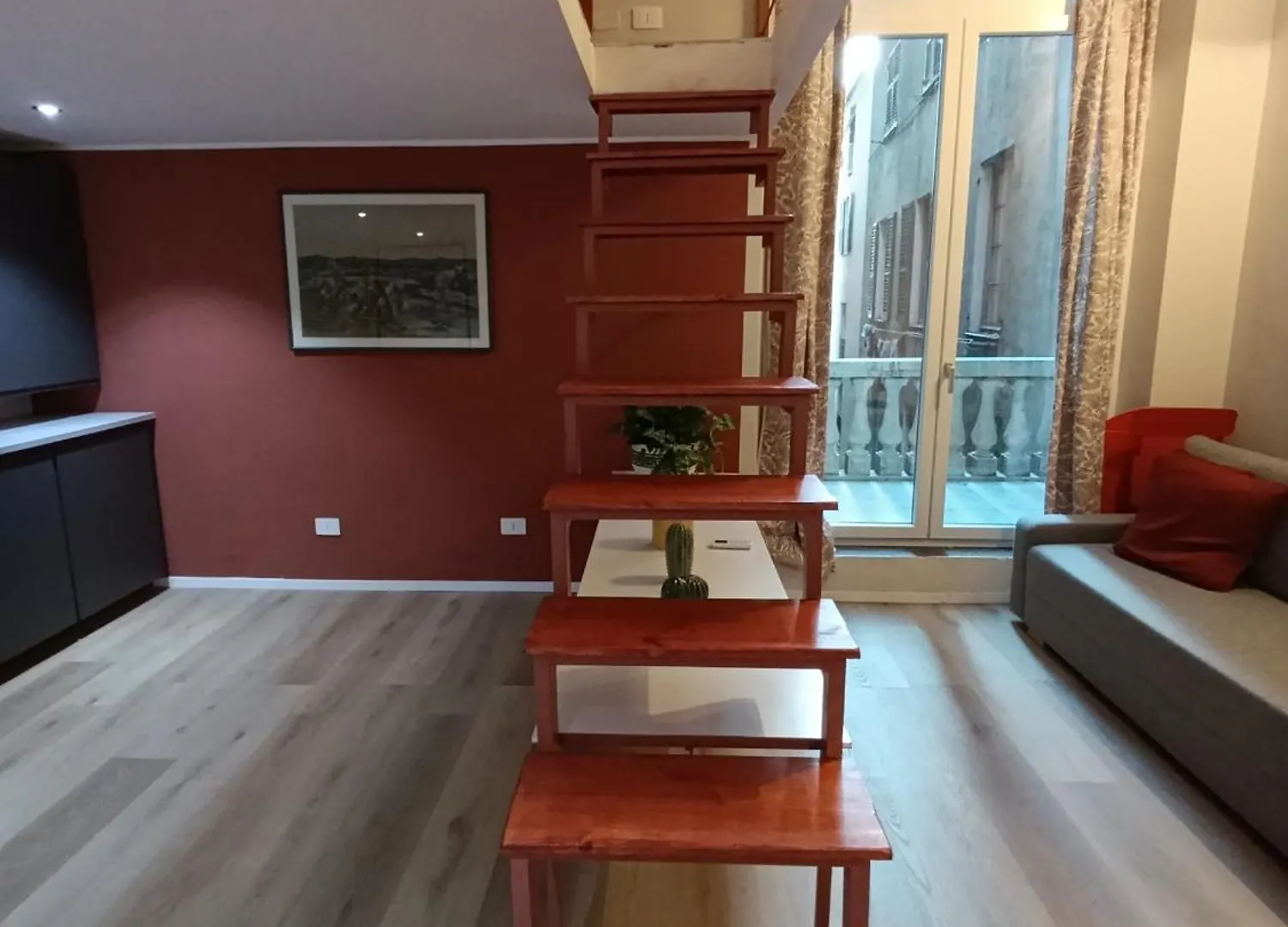 Cozy Apartment Design And Balcony Genoa Italy